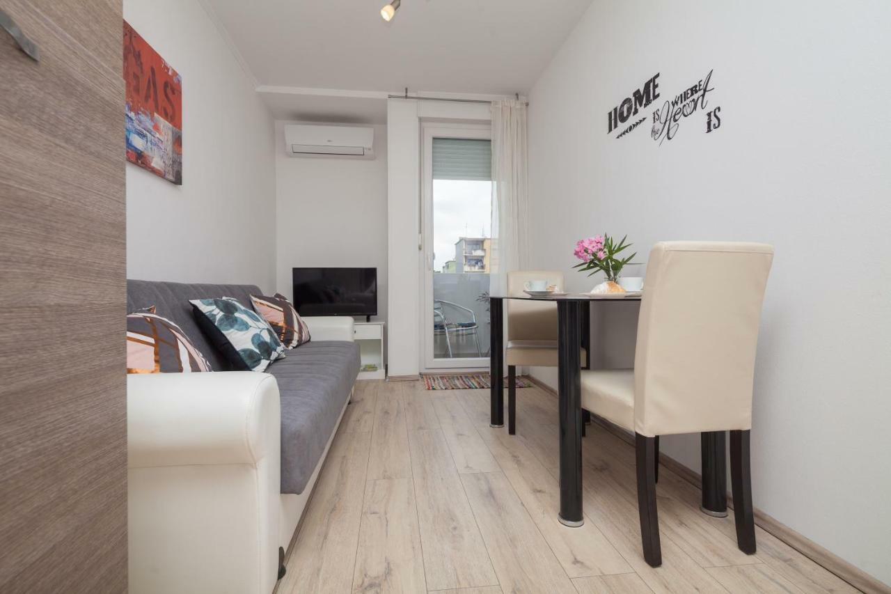 Apartman Ester Pula Exterior foto
