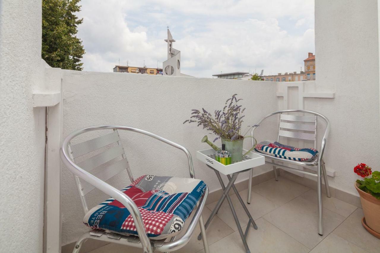 Apartman Ester Pula Exterior foto