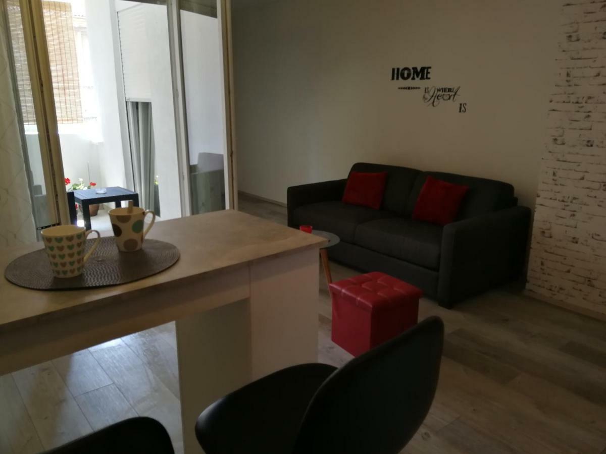 Apartman Ester Pula Exterior foto